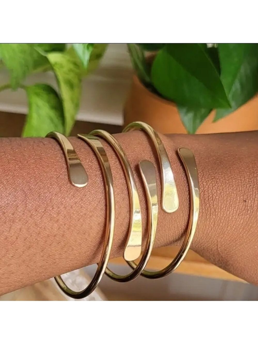 Gold Bangle Set Elegant 3 Piece - Picture 6 of 8